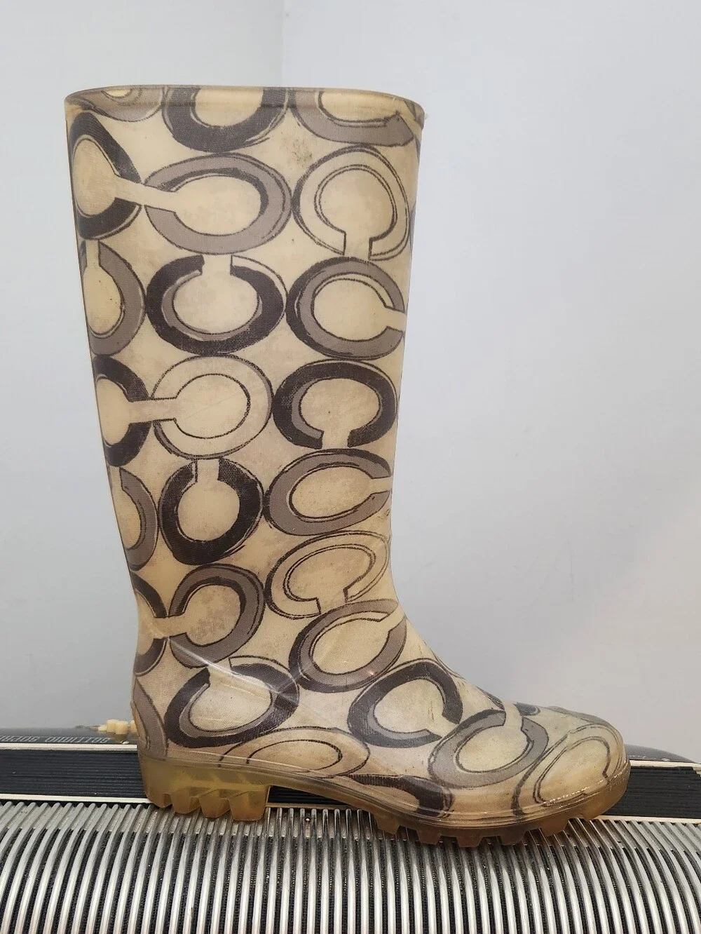 COACH CREAM & BLACK TALL RUBBER RAIN BOOTS SIZE 7